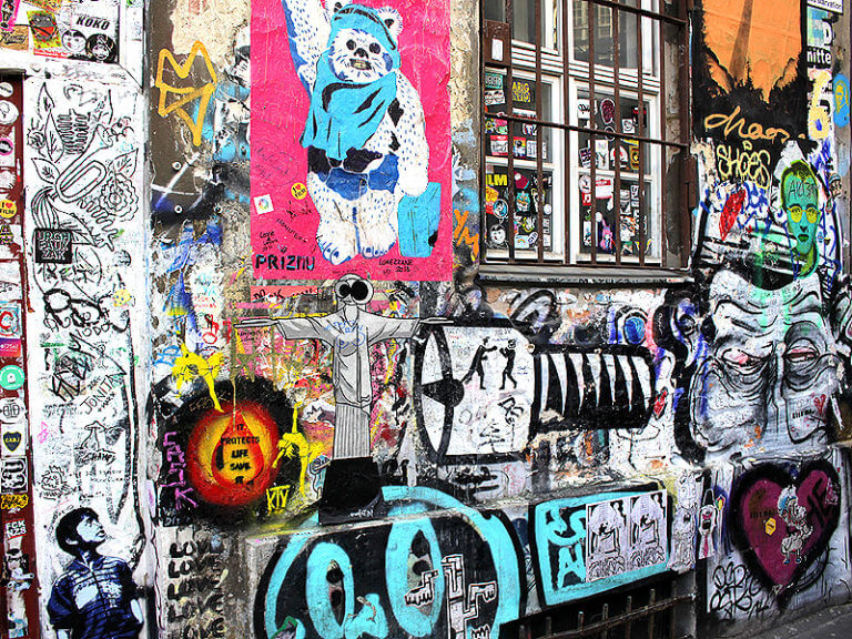 Street Art am Hackeschen Markt in Berlin
